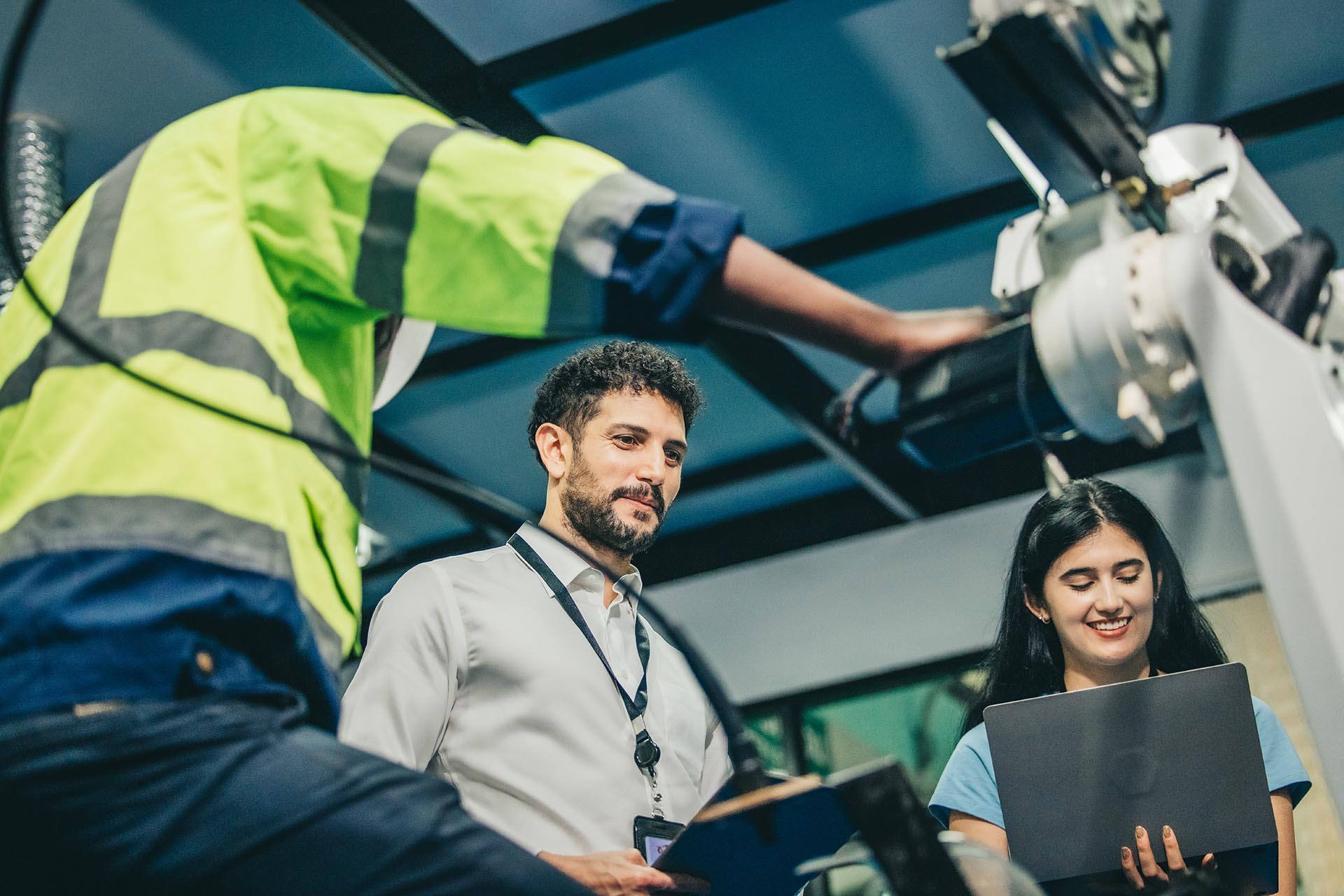 Inżynier procesu – praca, wymagania, zarobki na stanowisku process engineer